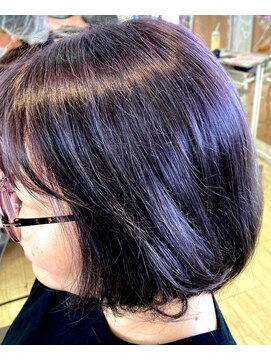 マニス(manis) 40代50代白髪ぼかしラベンダーカラー×ショートボブ