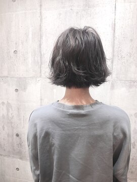 ルアン(Luan) 外はねボブ