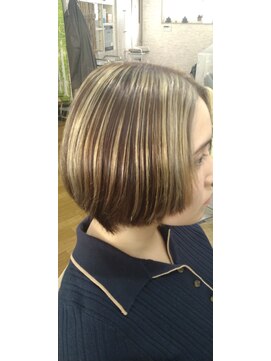 美容室クリップアイ(Clip I) スジ感ハイライト