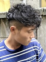 ローウェ バイ フィフス 立川メンズサロン(Louwe by fifth)&nbsp;立川外国人風スペインカール刈り上げフェードメンズパーマ緩め
