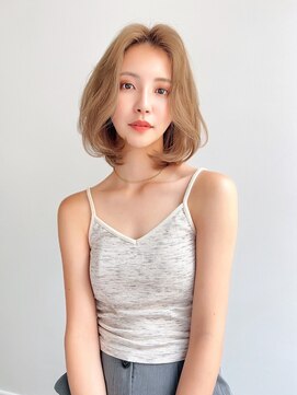 メルト 新宿(Melt) Melt【新宿】ベージュカラー×フワッと内巻きボブ