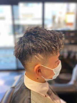 バーバーブロス(BAR BER bro's) ツイストパーマ！！