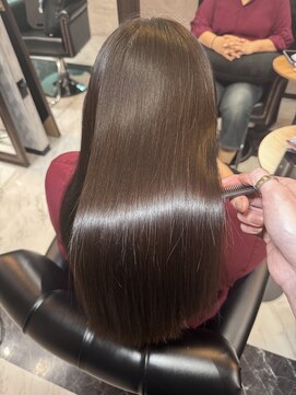 ルアナ トウキョウ(Luana TOKYO) [町田/髪質改善/縮毛矯正/白髪染め/白髪ぼかし/脱白髪染め]