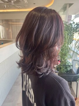 桑名ロングレイヤーカットハッシュカット透明感カラー重めロング