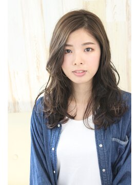 マルルヘアーデザイン(Maururu) アッシュベージュ