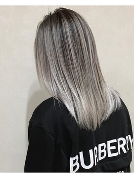 リアン(LIAN) ホワイト
