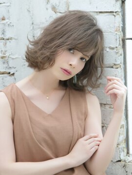 ロンド ルージュ 銀座店(Lond rouge) Lond rouge アッシュベージュの可愛いウェーブヘアー