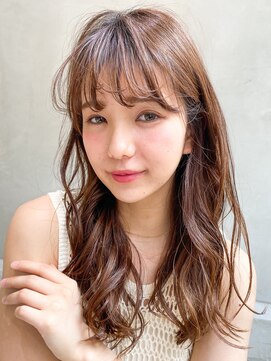 テイラー(Taylor) ［Taylor］☆大宮　ミルクティーベージュ×ミックス巻き