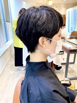 ネオリーブギンザ 銀座店(Neolive GINZA) 癖毛を生かしたベリーショート
