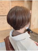 大人可愛いハンサムショート☆ブラウンベージュ脱白髪染めカラー