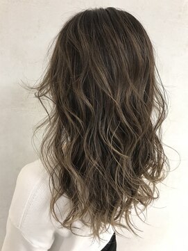 シータ(c i e t a) 極細ハイライト/白髪ぼかし/透明感