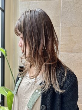 ビュートリアム265(BEAUTRIUM 265) ミディアムレイヤー/レイヤー/ハイライト/アッシュベージュ