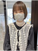 村上/切りっぱなしボブ オリーブベージュ 顔まわりレイヤー