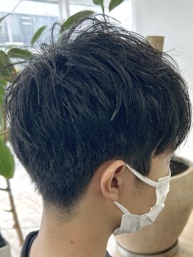 ヘッズ 本八幡店(HEADS) MEN'S HAIR  センターパート　ツイストスパイラル　コンマヘア