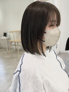 ヨーク(YOKE) 【YOKE】大人ボブアッシュオリーブグレージュうすめ前髪