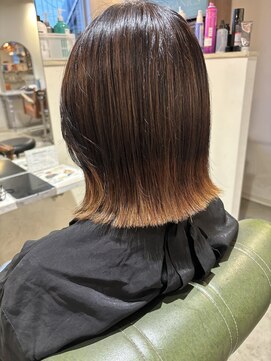 リリー(Lily) 切りっぱなしボブ