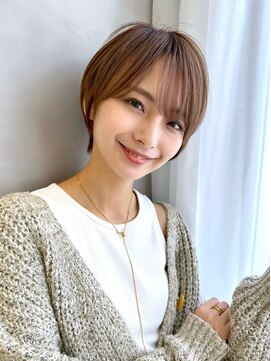 レジット 海老名(Legit) 30代40代50代◎丸みショート 耳掛け 小顔 レジット 海老名