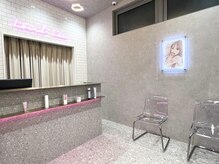 《可愛すぎる映えの店内が人気のポイント☆》天井が高く開放感のある店内で☆お友達と一緒にご来店も◎天神