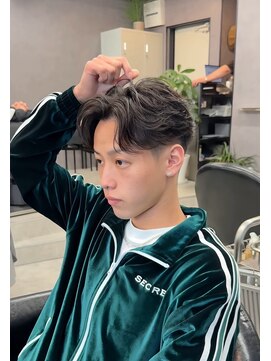 リッチブランドアンドコー(Rich Brand&Co) センターパート/ニュアンスパーマ/韓国/フェーザーパーマ/眉毛