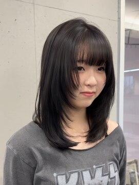 アッドバイケンジ(Add.. by KENJE) レイヤーカット×透明感カラー