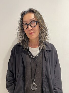 Folklore【フォークロア】翠町支店　《髪質改善サロン》 最上級白髪ボカシ＋ハードウェーブ