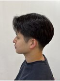 フェザーパーママッシュセンターパートフェードカット