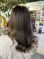 ヘアリゾート マンゴスティン(hair resort Mangosteen)&nbsp;ハイライト×ガレージュ