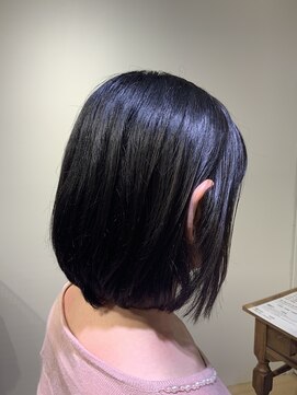 ユーネリー(U-NERY) 艶ボブ