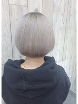 トムキャット(TOM CAT)&nbsp;ボブ×ケアブリーチ×パールベージュ