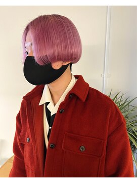 ニコフクオカヘアーメイク(NIKO Fukuoka Hair Make) メンズダブルカラー・センターパート・ペールピンク