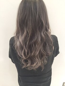 ロロ(LoLo.) グレージュ×外国人風グラデーションカラー