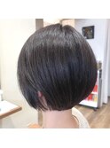 ショートボブ