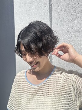 スリー スタンド(THREE STAND) ショートパーマスタイル