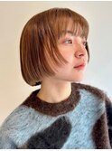 前上がりのぷつっとボブで少しだけ個性的に◎