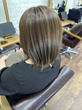 ライフ 住道店(Lyfe) 白髪ぼかしシークレットハイライト_アッシュベージュミディ_455