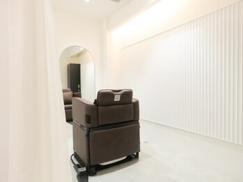 アニュー 北浦和店(ANEW)の写真/<北浦和２分>全席半個室マンツーマン施術！プライベート空間であなただけの極上髪質改善をご案内<1周年>