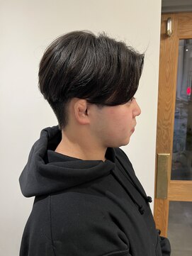 リリアーナ(LILIANA) センターパート ニュアンスパーマ フェード 池袋