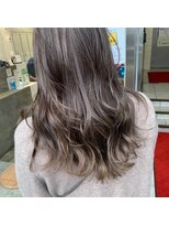 リタ(rita.)&nbsp;グレージュ×ハイライト◎大串弥生