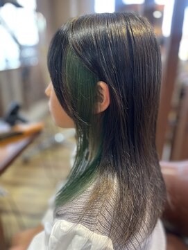 ヘアー キューブ フィール 都町店(hair cube feel) グリーンのインナーカラー