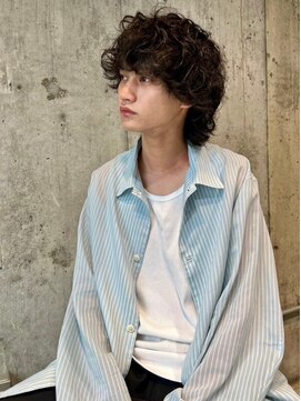 キュー(Cue_) 無造作マッシュウルフ×ソフトツイストスパイラルパーマ