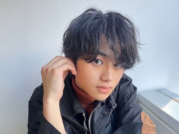 ツーダブルバイフィフス 茶屋町店(WW.. by fifth)の写真/《骨格まで考えたカット》高いカット技術があってこそのパーマスタイルで一人ひとりに「カッコイイ」を＊