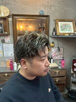 アールズ ヘア(R's hair)&nbsp;MEN’S HAIR/サーフカール/刈り上げセンターパート/印西
