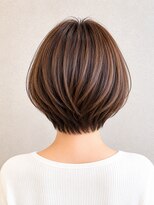モック(moc) 女性らしいフェミニンなショートスタイル
