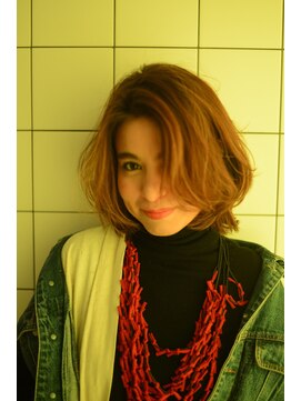 ケイカ(Keica) ミディアムボブ