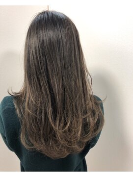 フロート 小阪店(float) アッシュベージュグラデーション＿大人かわいい,結婚式,前下がり