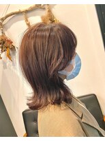 ラックバイアコースティック(lac by ACOUSTIC) お姉さん風、外ハネミディ