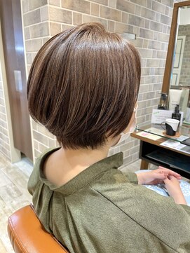 ネオリーブエム(Neolive em;) 白髪ぼかしハイライト×明るい白髪染め☆