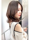 小顔/外はね/くびれミディアム/透明感ベージュ/20代30代40代