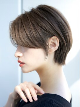 エインアンリー 表参道(AIN.ANLY.) 前髪なし大人ショート30代40代50代 【AIN.表参道】川原大地
