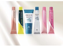 9.「今トレンドのホワイト系カラー」ケアブリーチで作るダブルカラーをダメージレスで◎